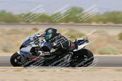 media/Oct-01-2023-SoCal Trackdays (Sun) [[4c570cc352]]/Turn 15 Inside (140pm)/